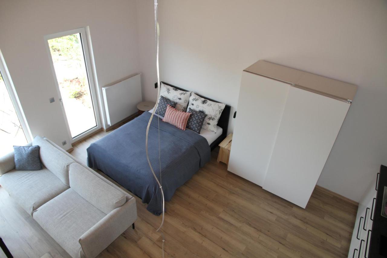 Apartmany Hluboka Nad Vltavou S Vyhledem Na Zamek Exterior foto