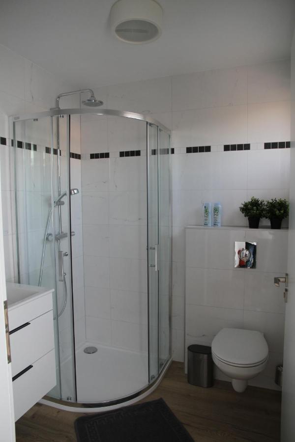 Apartmany Hluboka Nad Vltavou S Vyhledem Na Zamek Exterior foto
